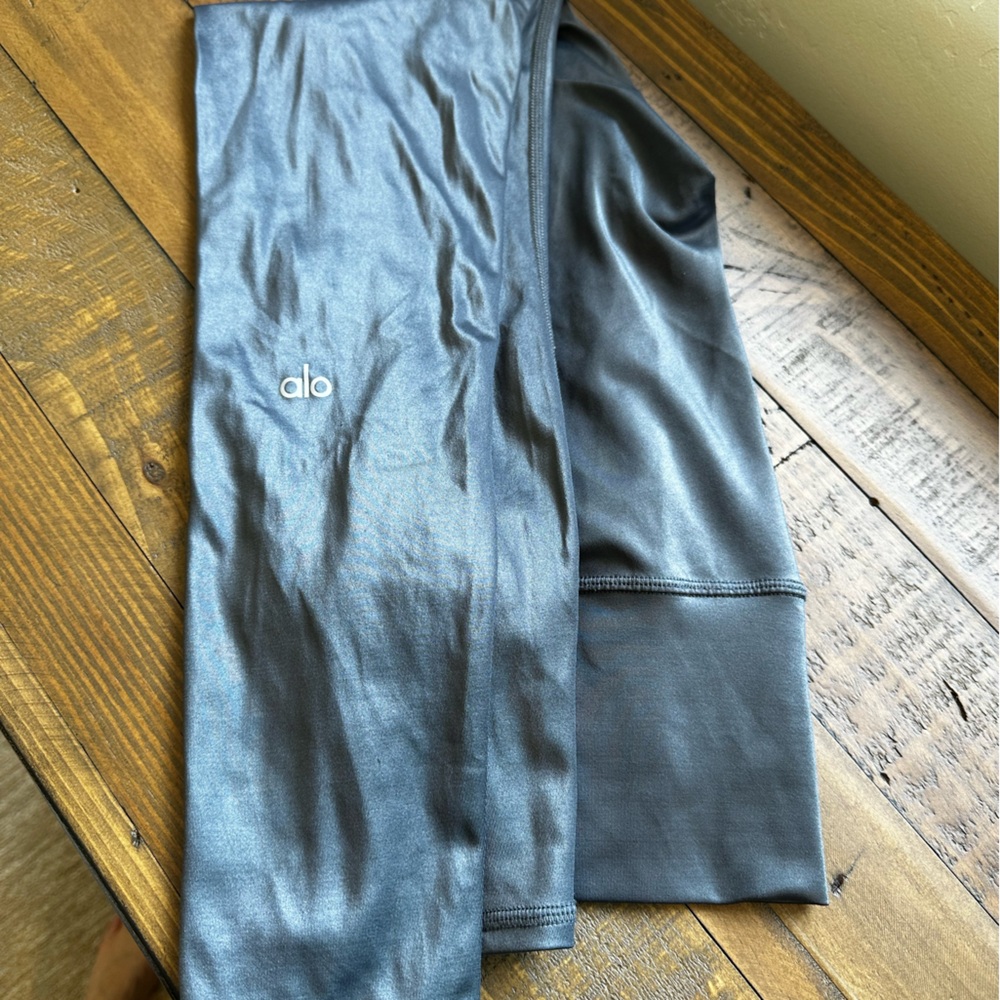 Alo yoga pants